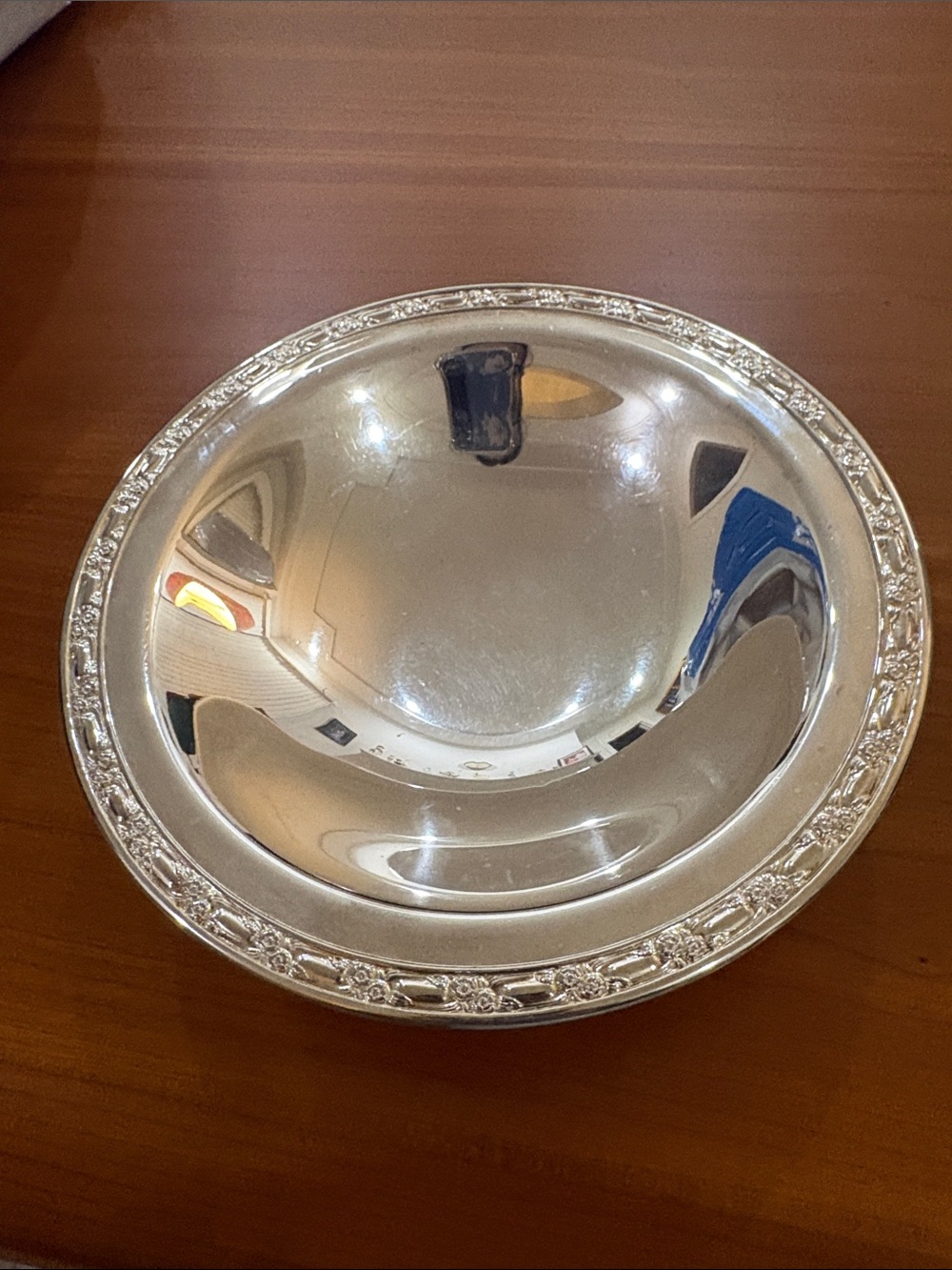Silver plated Decorative Serving Bowl. Great for fruits, nuts , chocolates